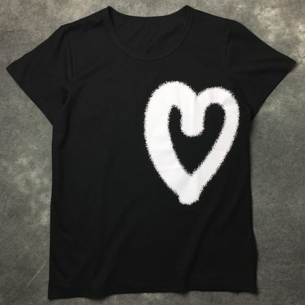 Black White Heart Spray Paint Round Neck Short Sleeves Funky Mens T-Shirt