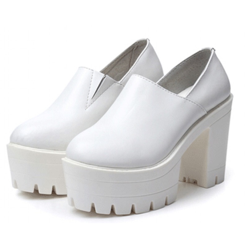 white pumps chunky heel