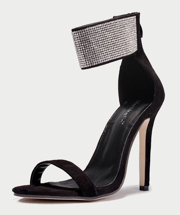 nivia ultra studs