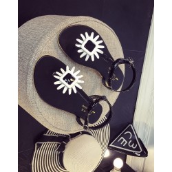 Black White Flower T Strap Summer Beach Bohemian Flip Flops Sling Back Flats Sandals